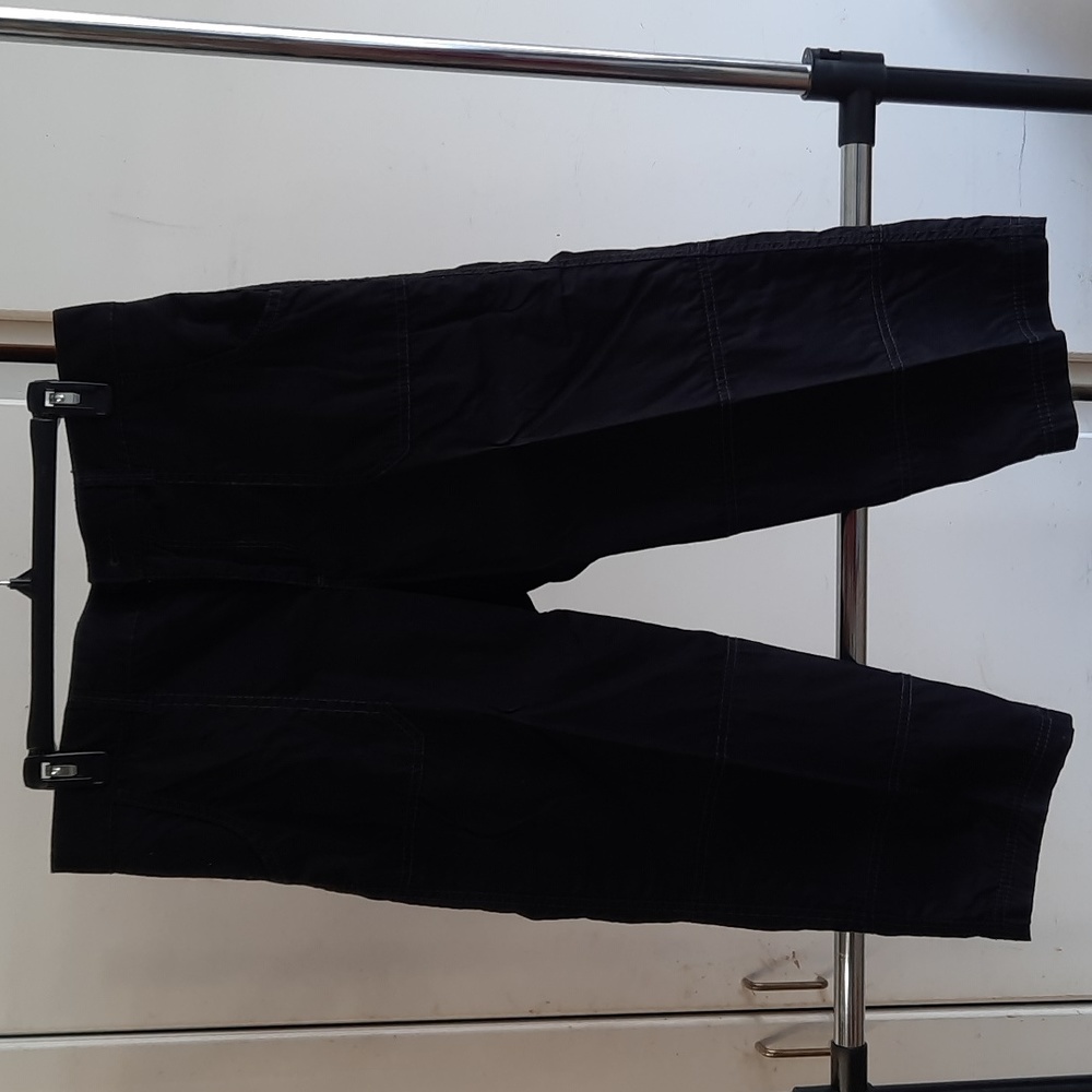 Faded Glory Women's Black Capris